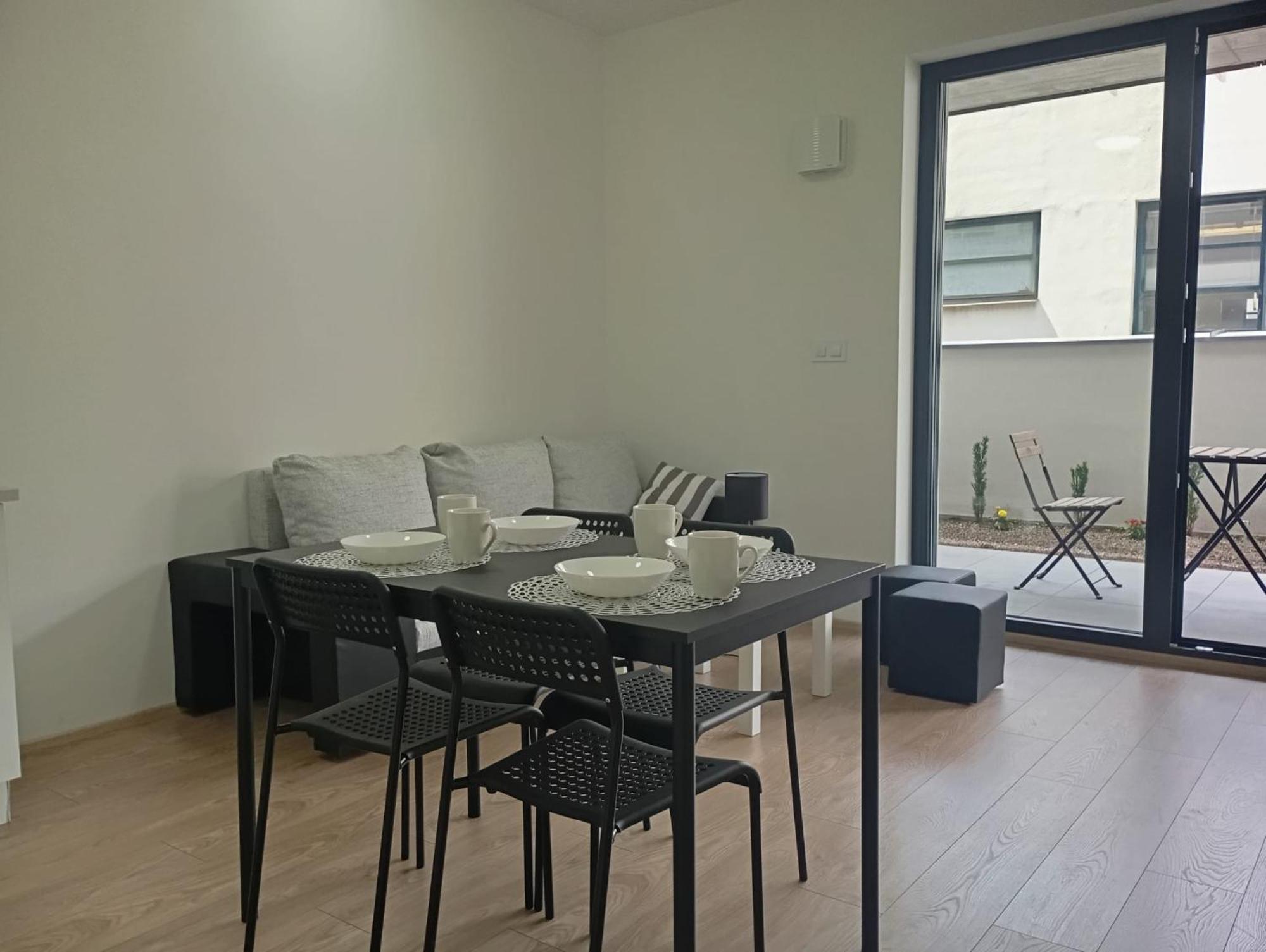 Novy Apartman S Terasou ブルノ エクステリア 写真